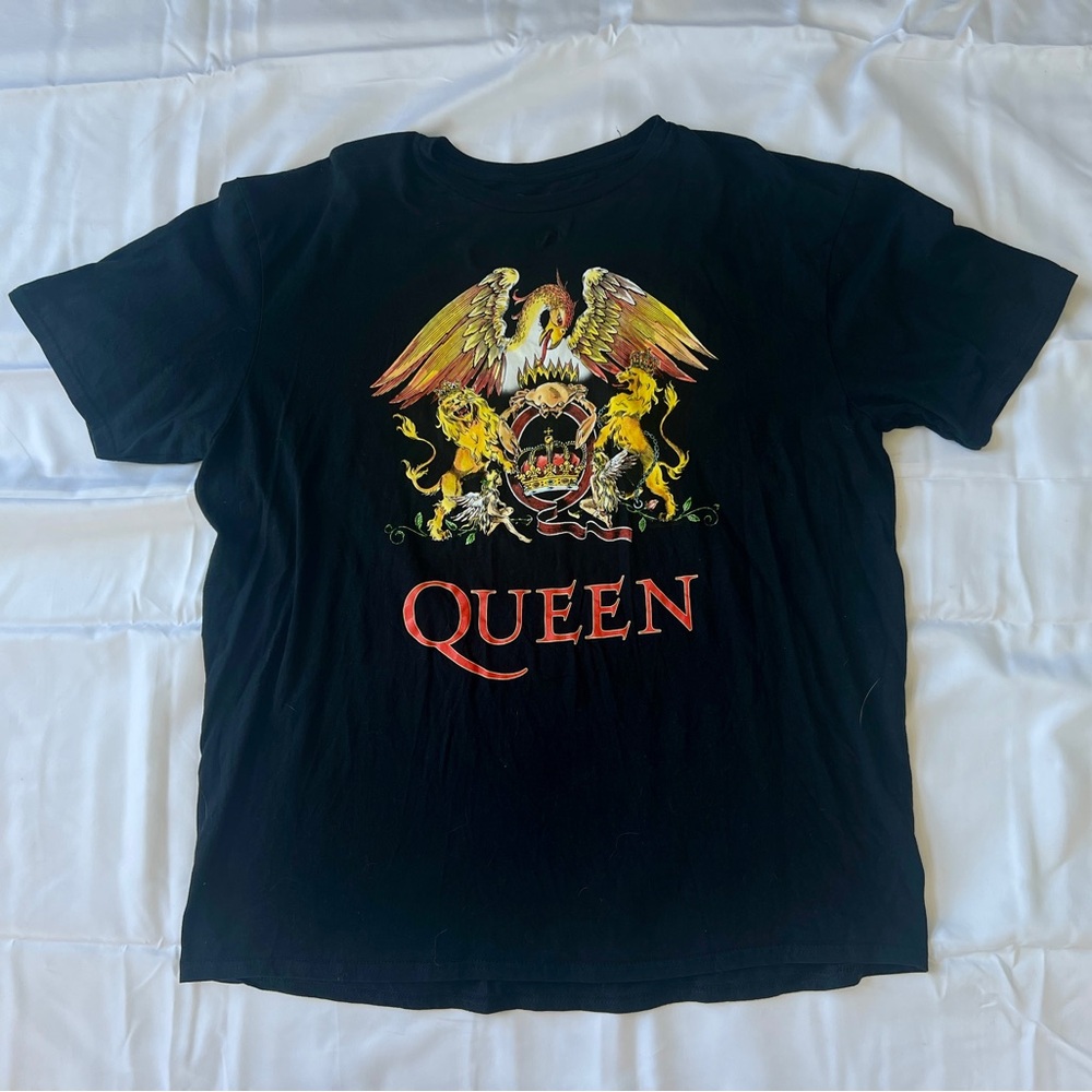 Queen band t-shirt: black